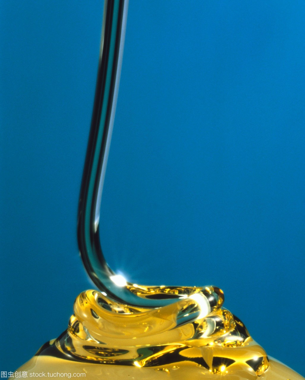 糖漿的盤(pán)繞 高粘度液體的奇妙景象